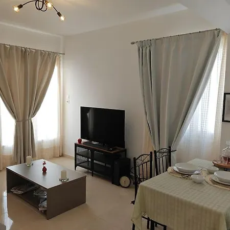 Leo's & Xerxes' Place In The Heart Of Rhodes Apartment Rhodes City