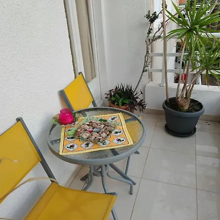 Leo's & Xerxes' Place In The Heart Of Rhodes Apartament Rhodes City