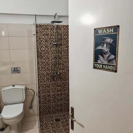 Leo's & Xerxes' Place In The Heart Of Rhodes Appartement