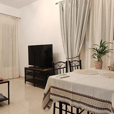 Apartment Leo's & Xerxes' Place In The Heart Of Rhodes Rhodes City