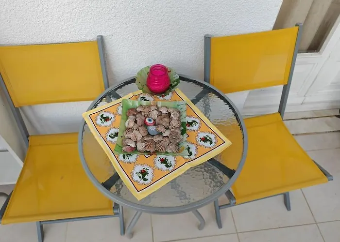 Leo's & Xerxes' Place In The Heart Of Rhodes * Rhodes City