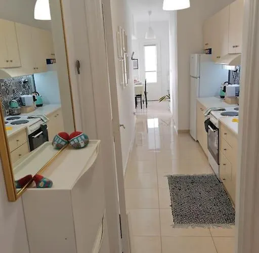 Leo's & Xerxes' Place In The Heart Of Rhodes