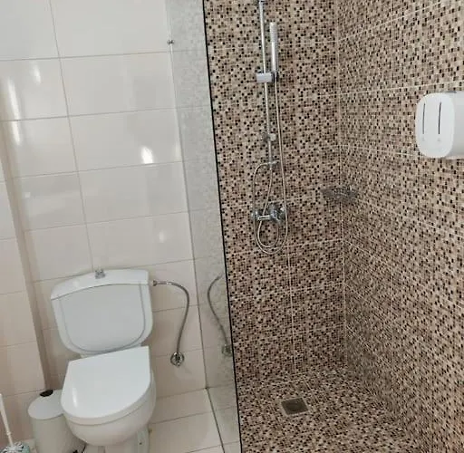 Leo's & Xerxes' Place In The Heart Of Rhodes