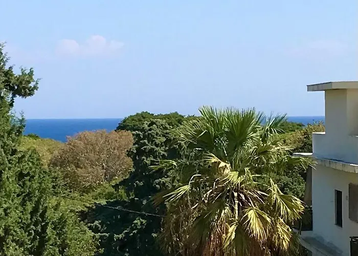 Leo's & Xerxes' Place In The Heart Of Rhodes Rhodes City