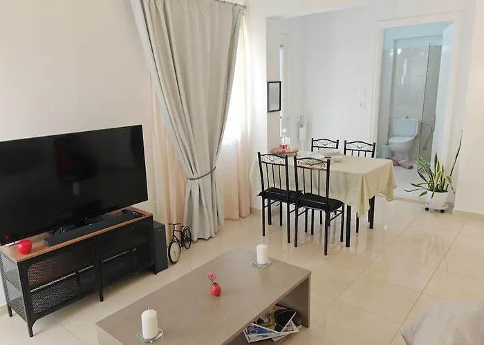 Leo's & Xerxes' Place In The Heart Of Rhodes *