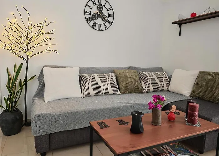 Leo's & Xerxes' Place In The Heart Of Rhodes *